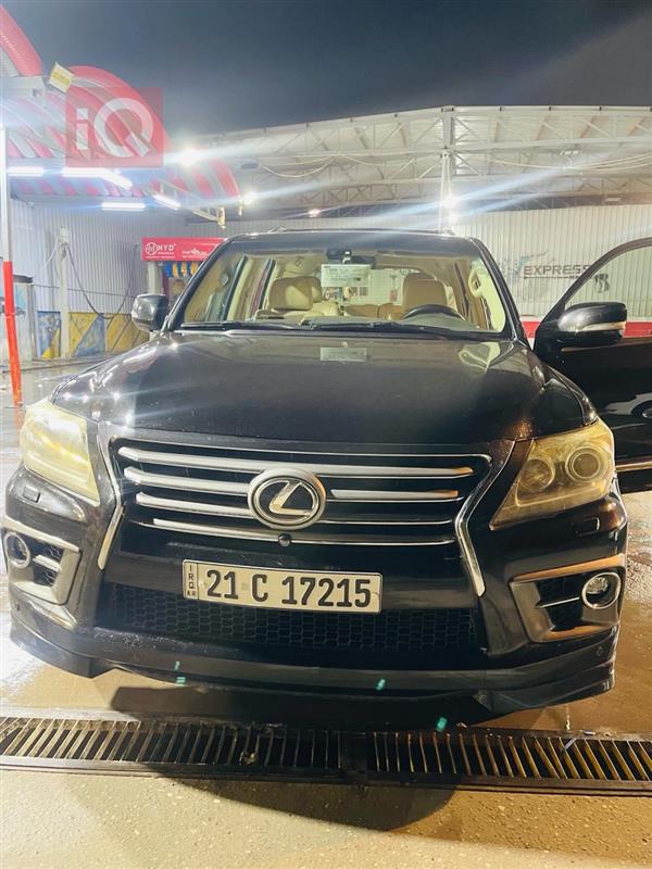 Lexus for sale in Iraq